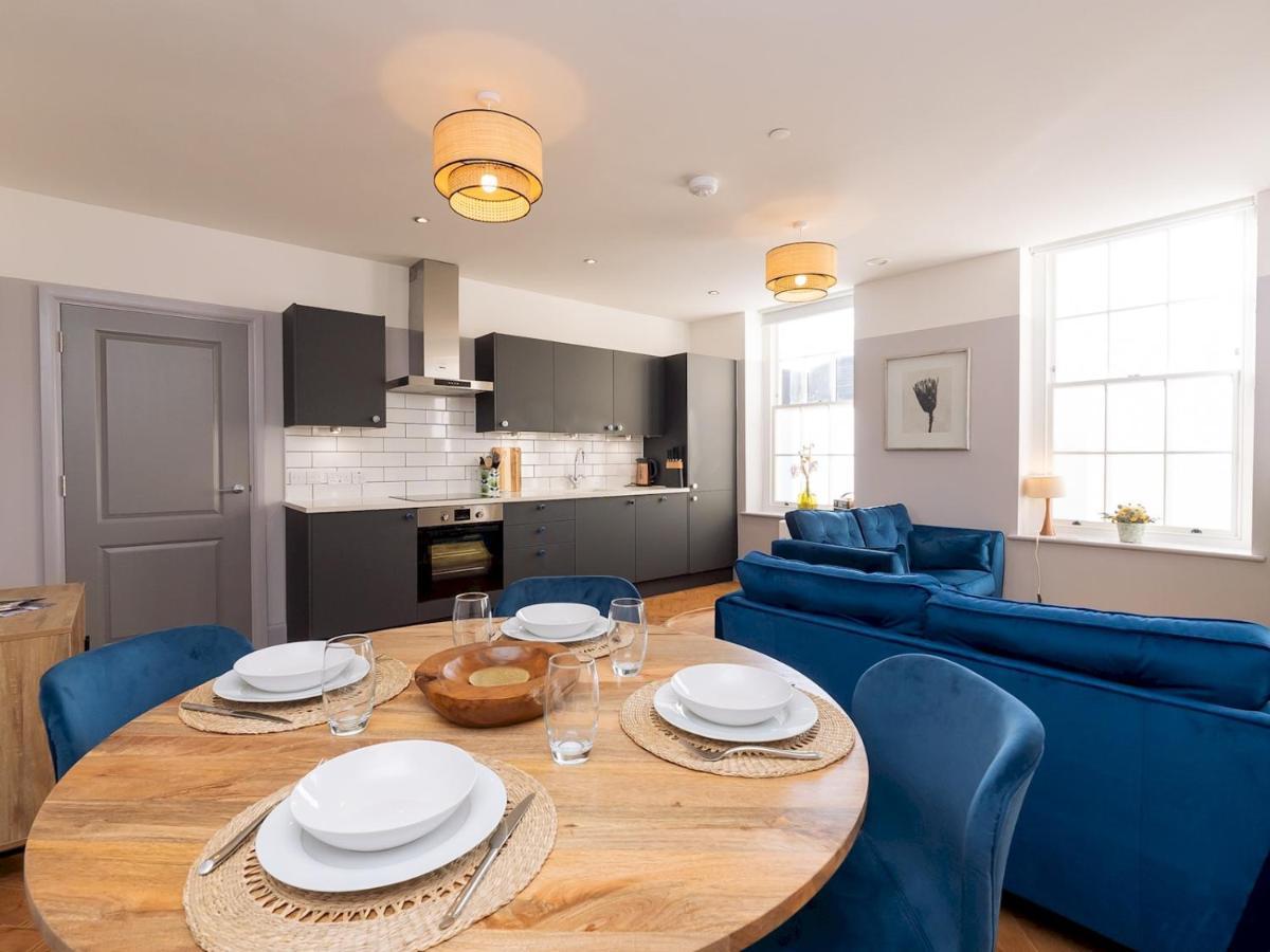 Pass The Keys Stunning 2 Bed Retreat In The Heart Of Bath Apartment Bagian luar foto