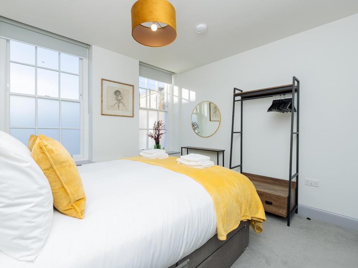 Pass The Keys Stunning 2 Bed Retreat In The Heart Of Bath Apartment Bagian luar foto